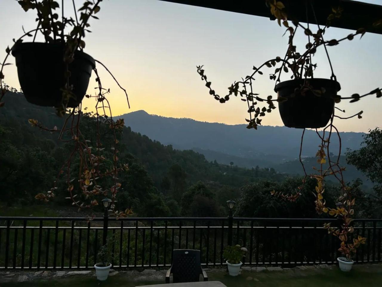 Home Zoned Silver Oak Cottage With Mountain View Rāmgarh Exterior foto